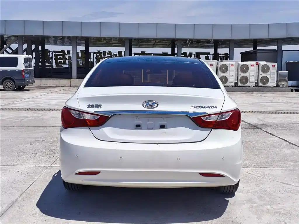 Sonata 2013 2.0L Automatic Premium Edition — миниатюра 5