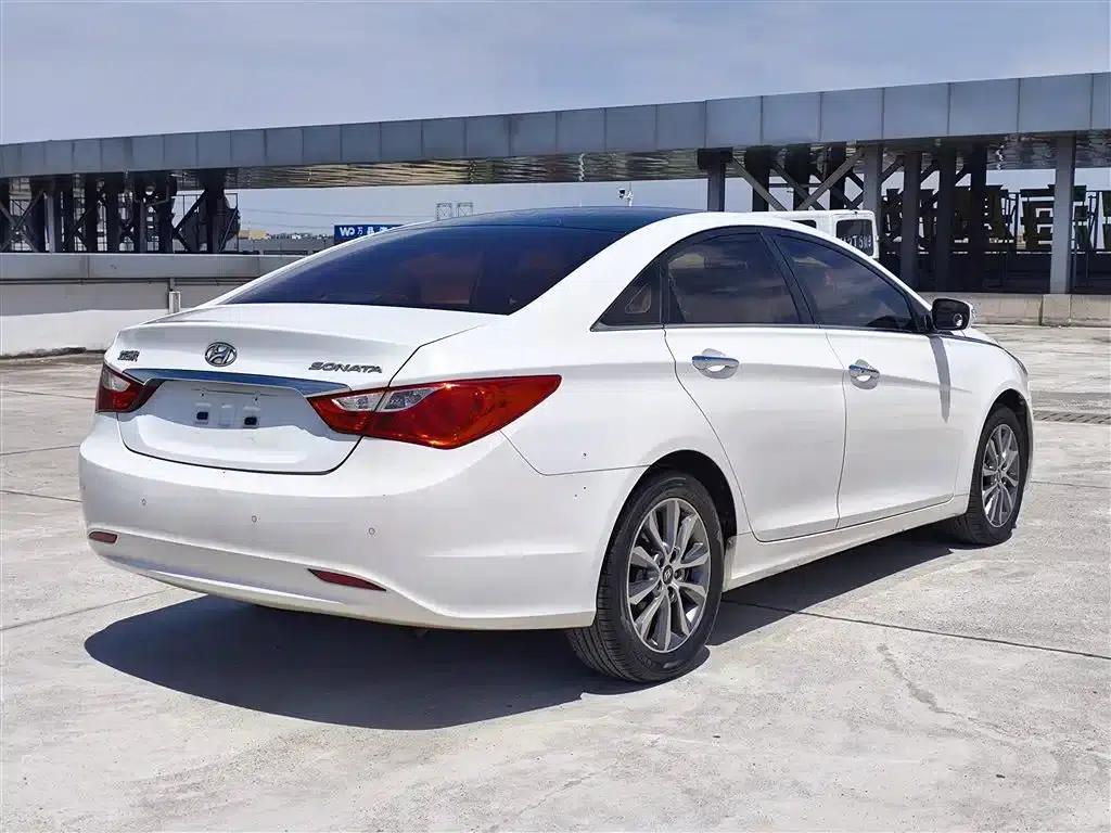 Sonata 2013 2.0L Automatic Premium Edition — миниатюра 6