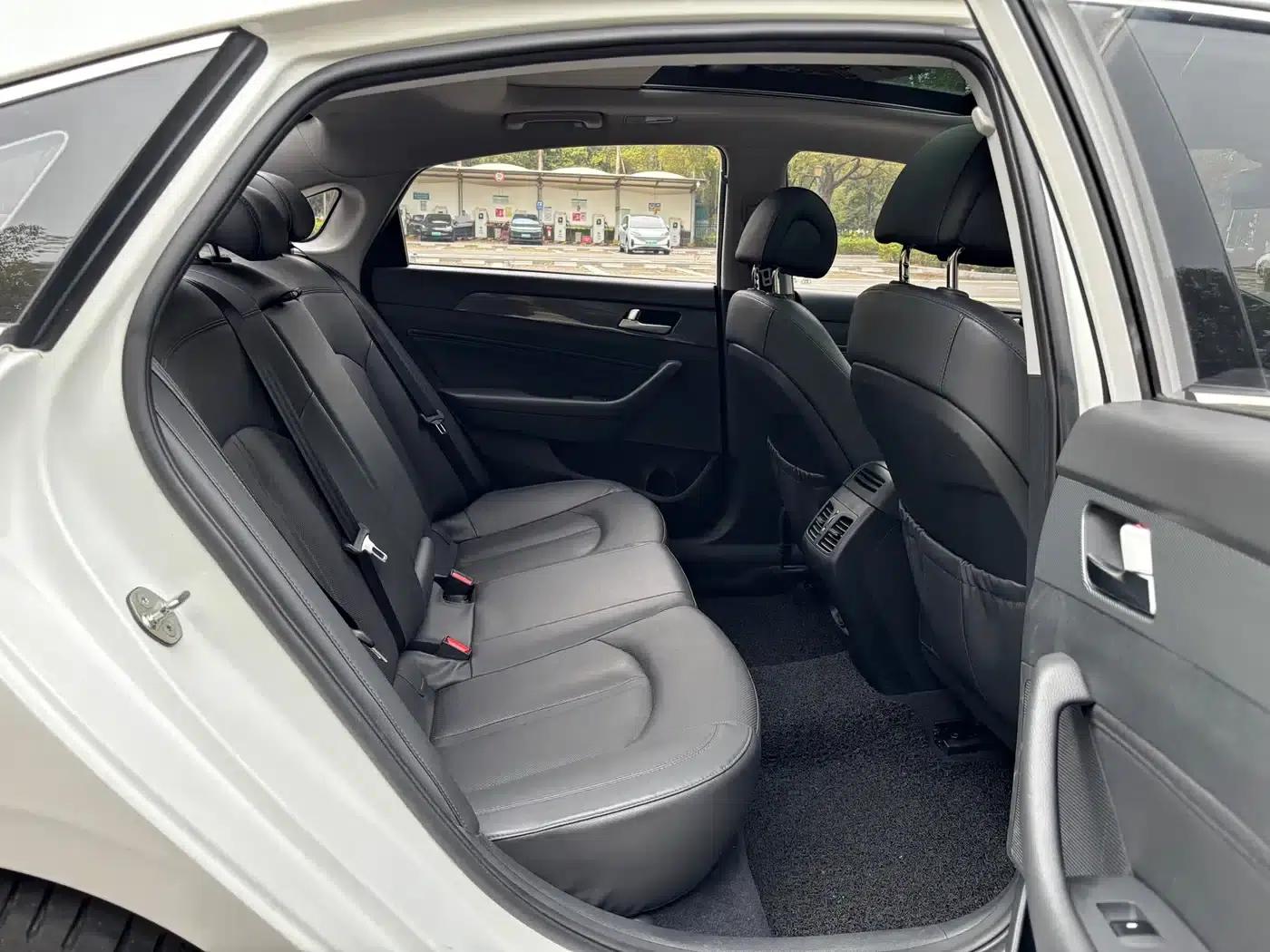 Sonata 2017 2.4L DLX Premium — миниатюра 11