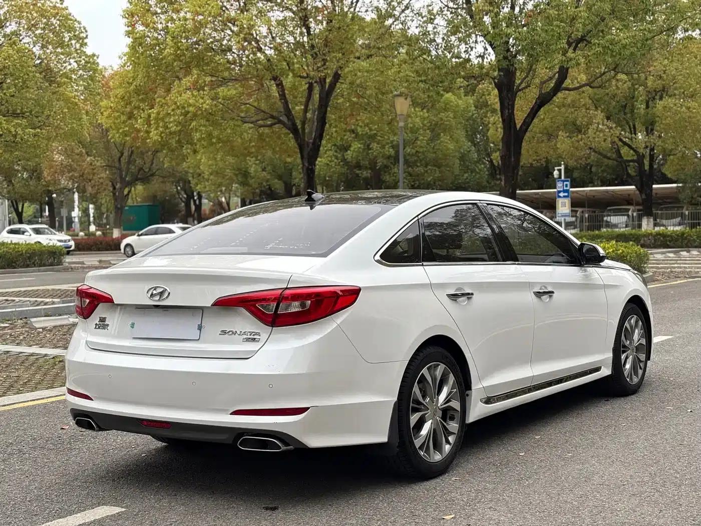 Sonata 2017 2.4L DLX Premium — миниатюра 5