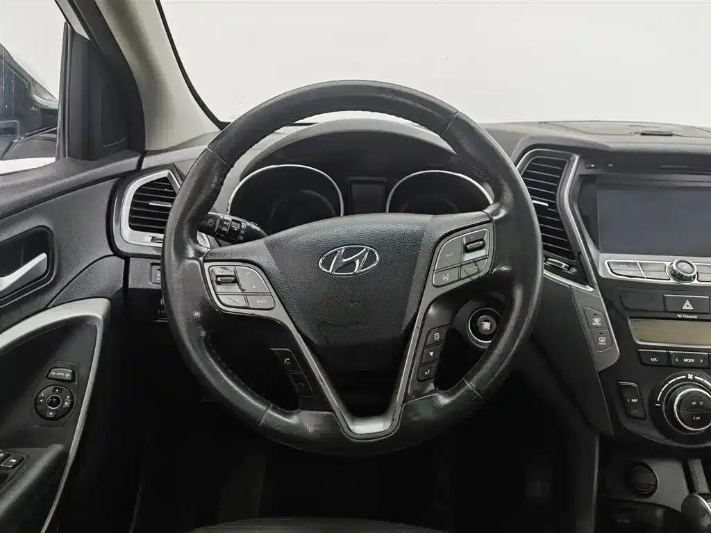 Santa Fe 2013 2.4L Automatic 4WD Intelligent Model — миниатюра 11