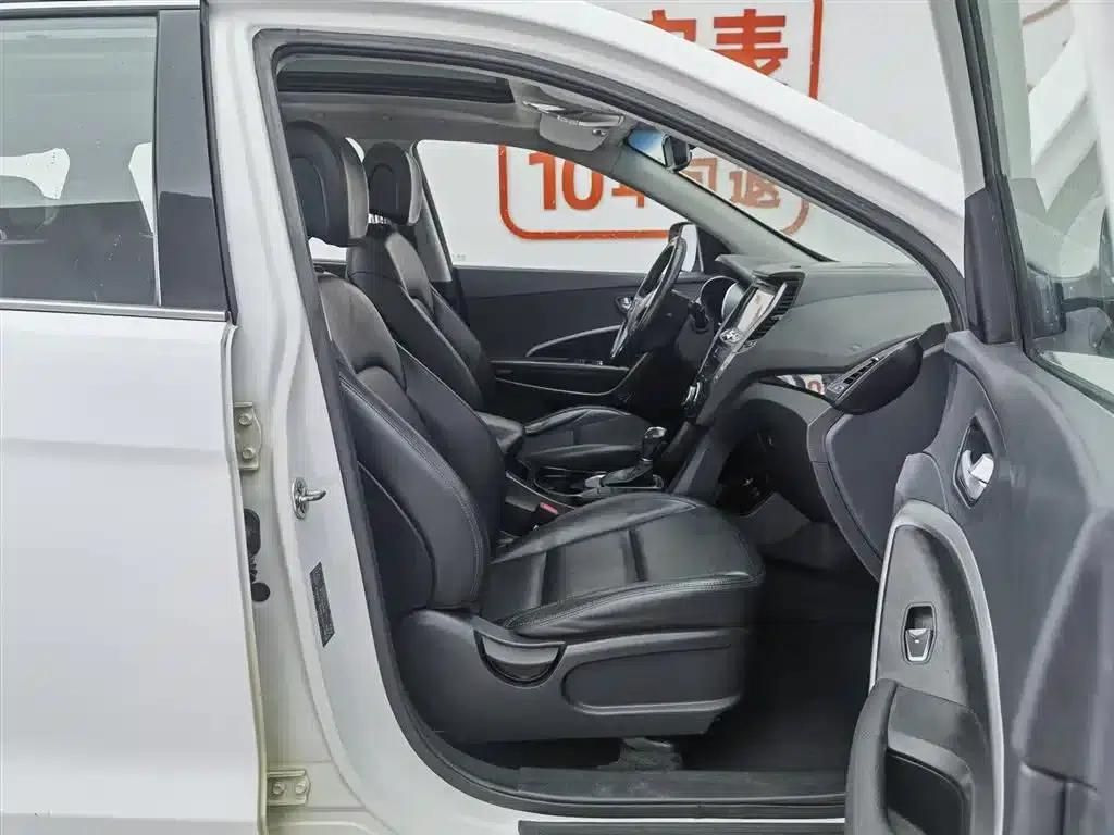Santa Fe 2013 2.4L Automatic 4WD Intelligent Model — миниатюра 23