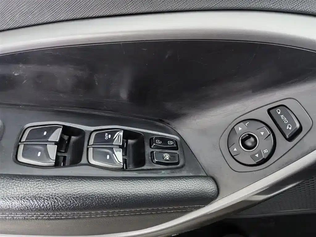 Santa Fe 2013 2.4L Automatic 4WD Intelligent Model — миниатюра 9