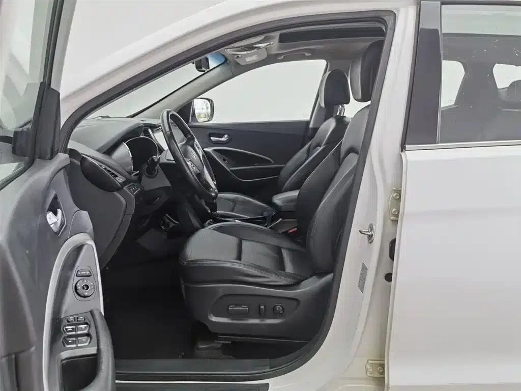 Santa Fe 2013 2.4L Automatic 4WD Intelligent Model — миниатюра 10