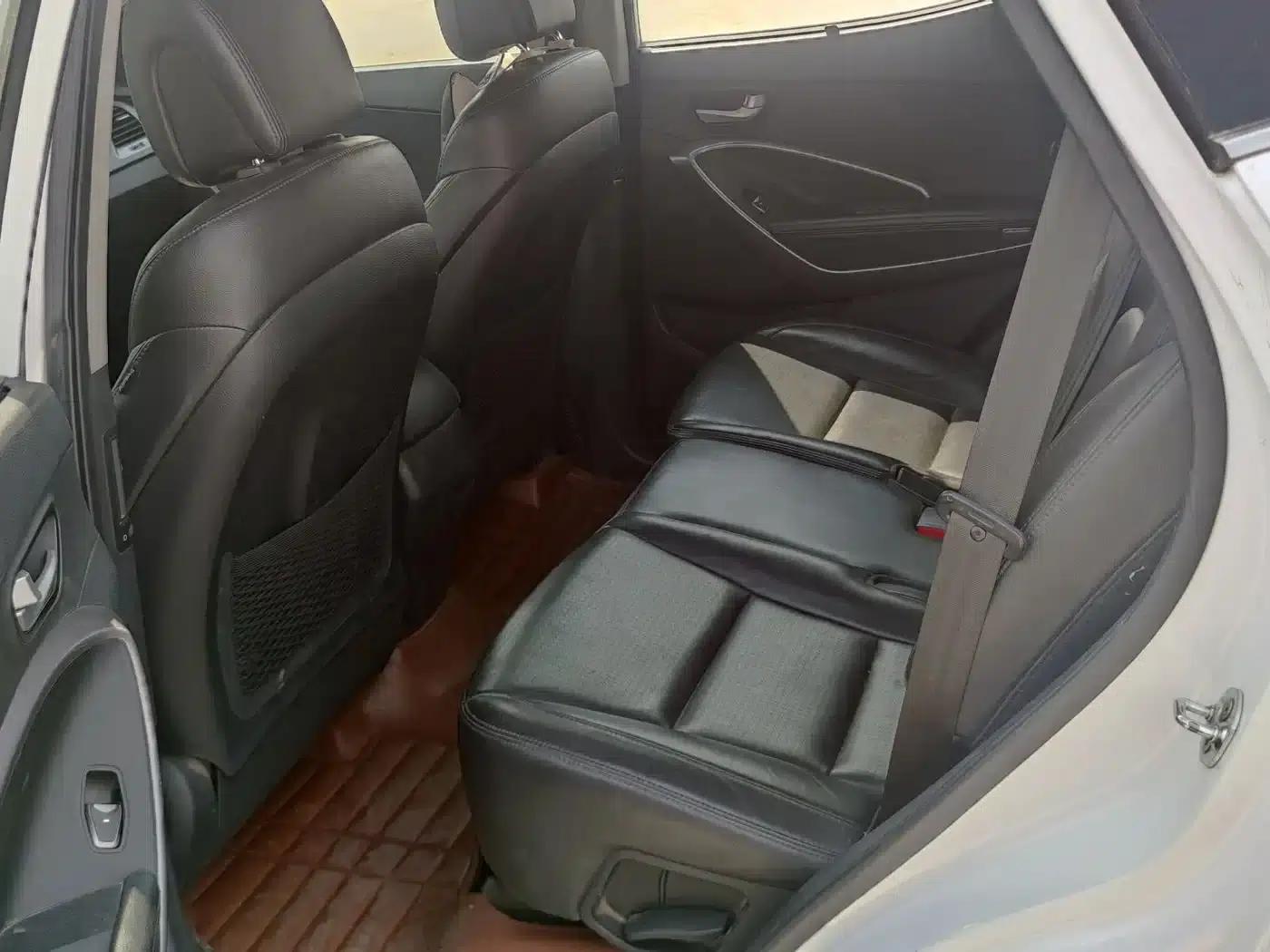 Santa Fe 2013 2.4L Automatic 2WD Smart Edition — миниатюра 14