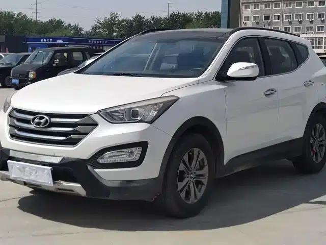 Santa Fe 2013 2.4L Automatic 2WD Smart Edition