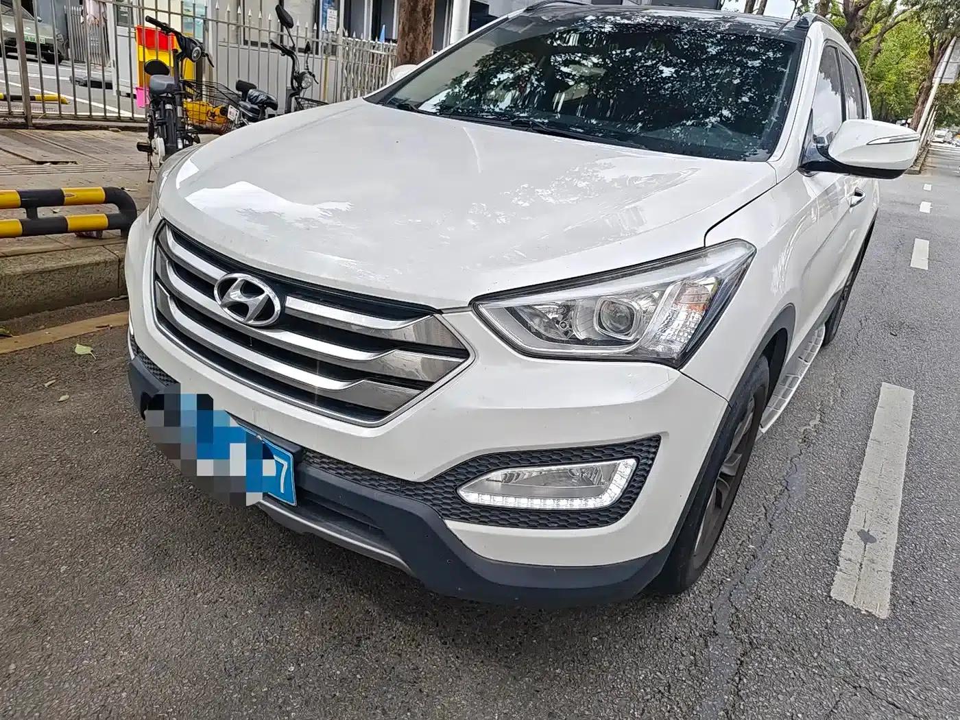 Santa Fe 2015 2.4L Automatic 2WD Smart 5-Seater — миниатюра 1