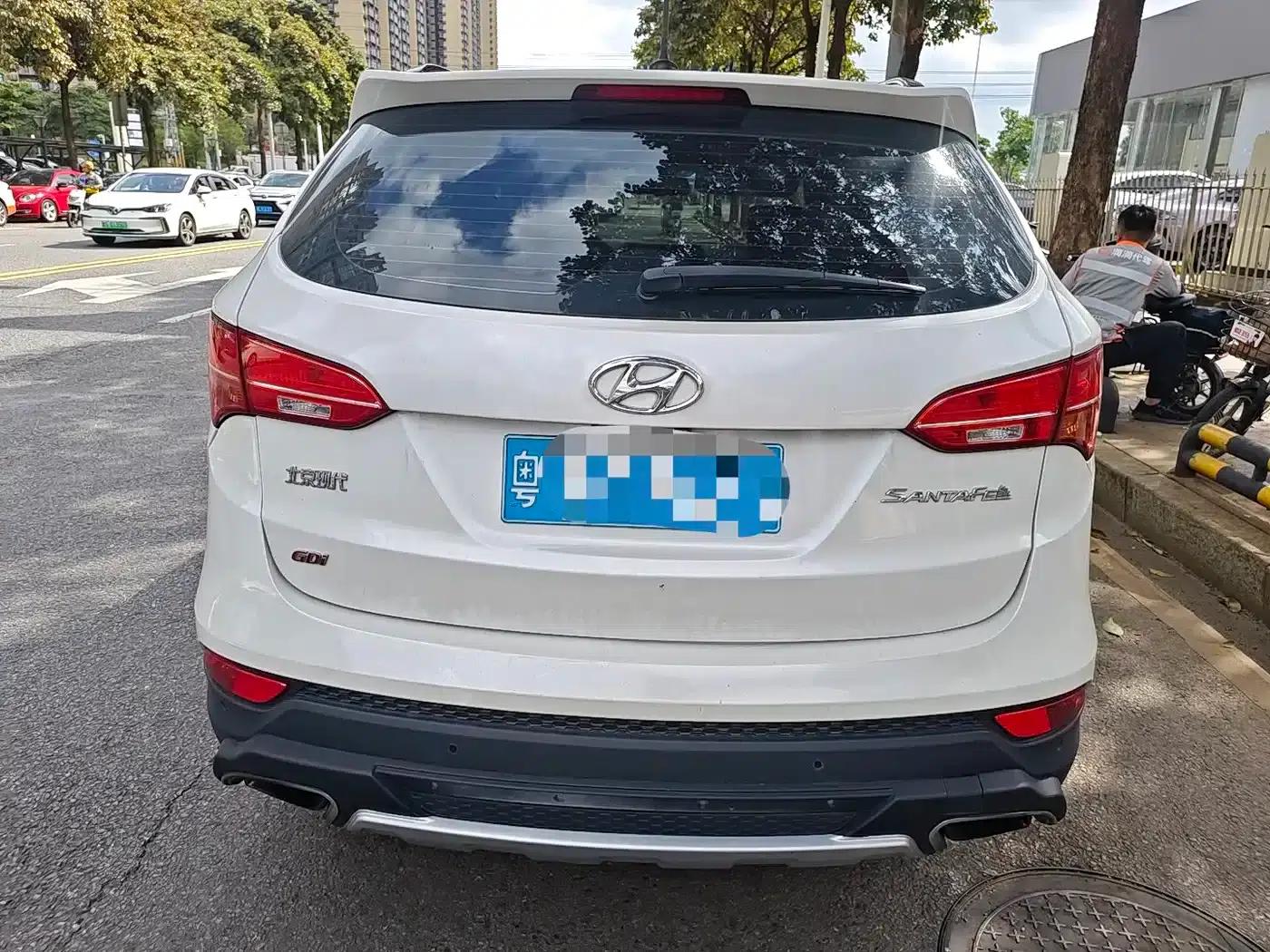 Santa Fe 2015 2.4L Automatic 2WD Smart 5-Seater — миниатюра 9