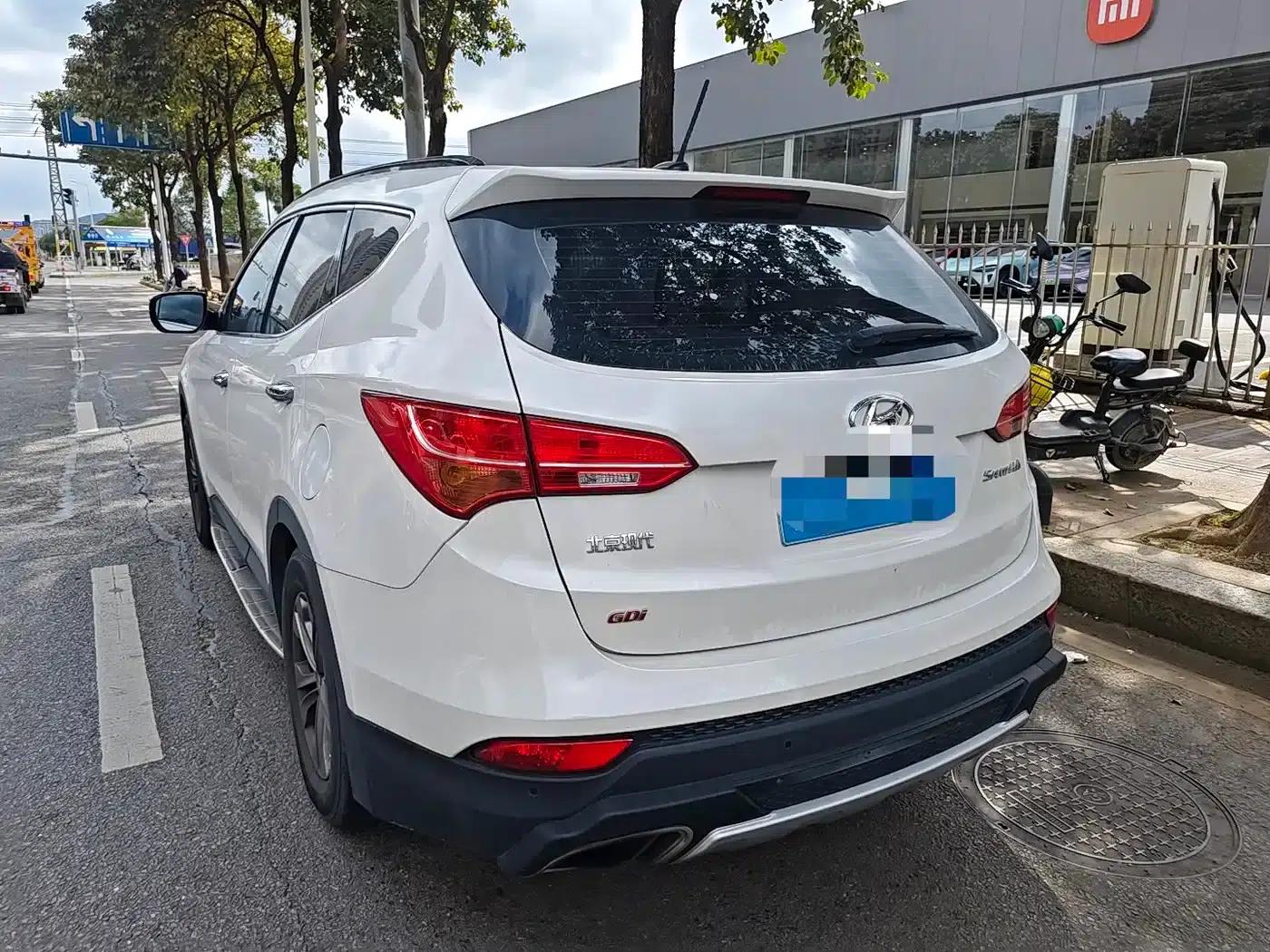 Santa Fe 2015 2.4L Automatic 2WD Smart 5-Seater — миниатюра 10
