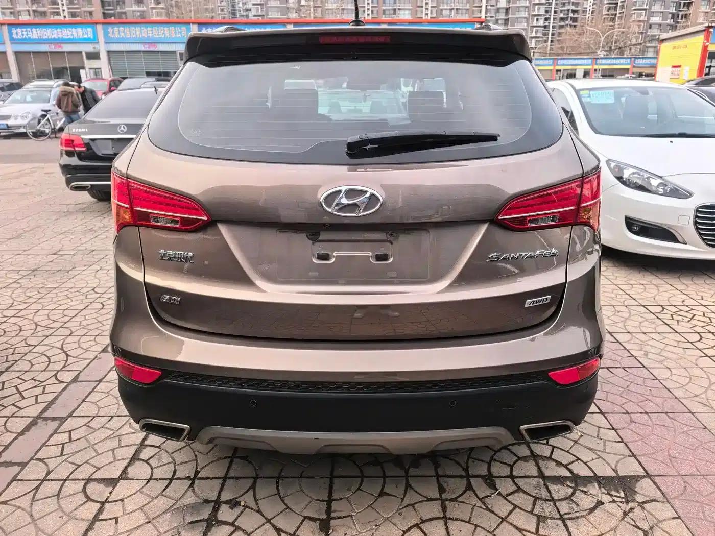 Santa Fe 2013 2.0T Automatic 4WD Top-of-the-line Model — миниатюра 19
