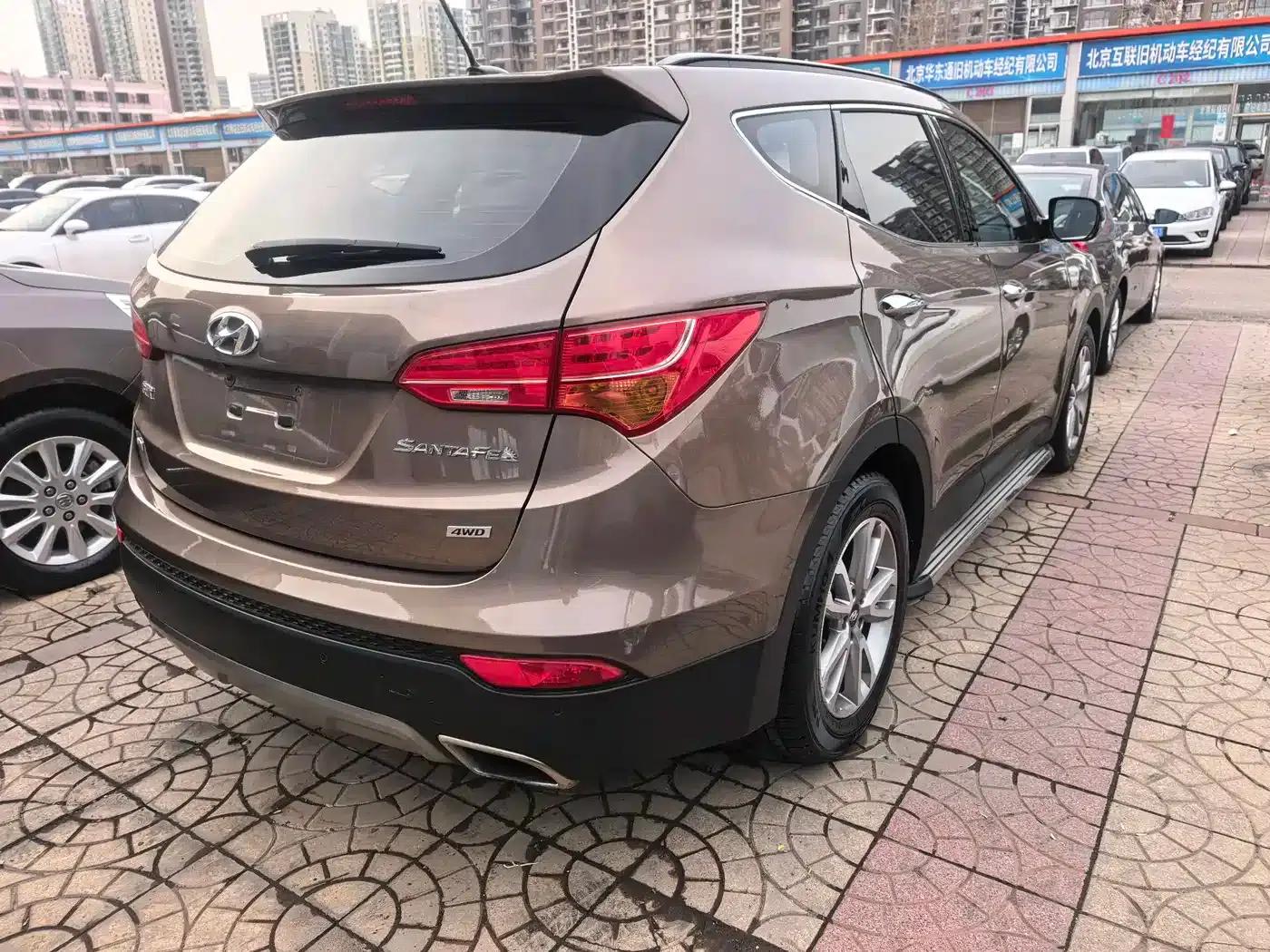 Santa Fe 2013 2.0T Automatic 4WD Top-of-the-line Model — миниатюра 20
