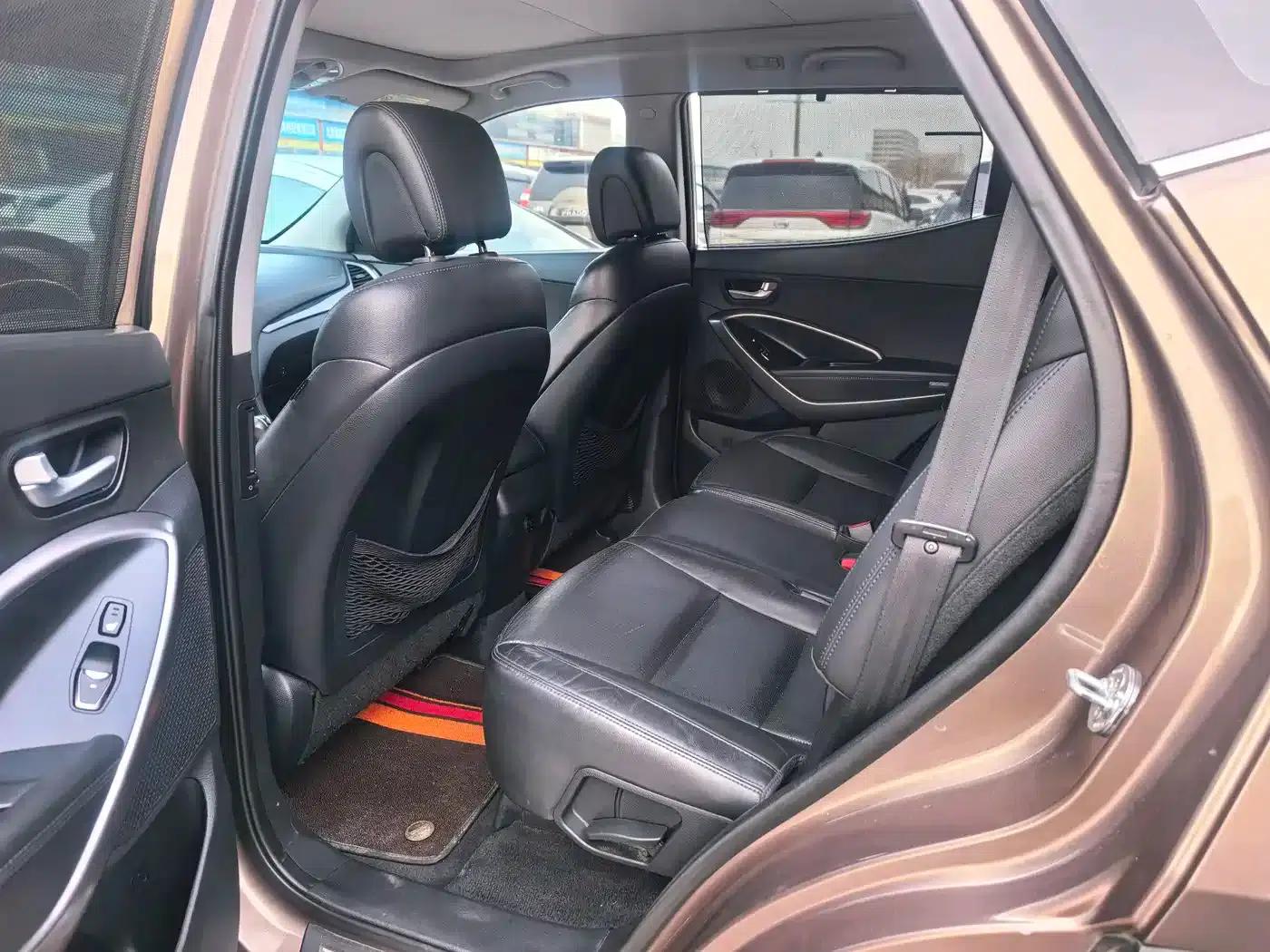 Santa Fe 2013 2.0T Automatic 4WD Top-of-the-line Model — миниатюра 5