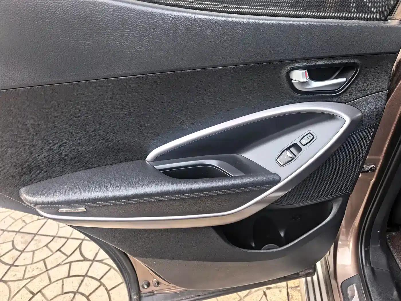 Santa Fe 2013 2.0T Automatic 4WD Top-of-the-line Model — миниатюра 8