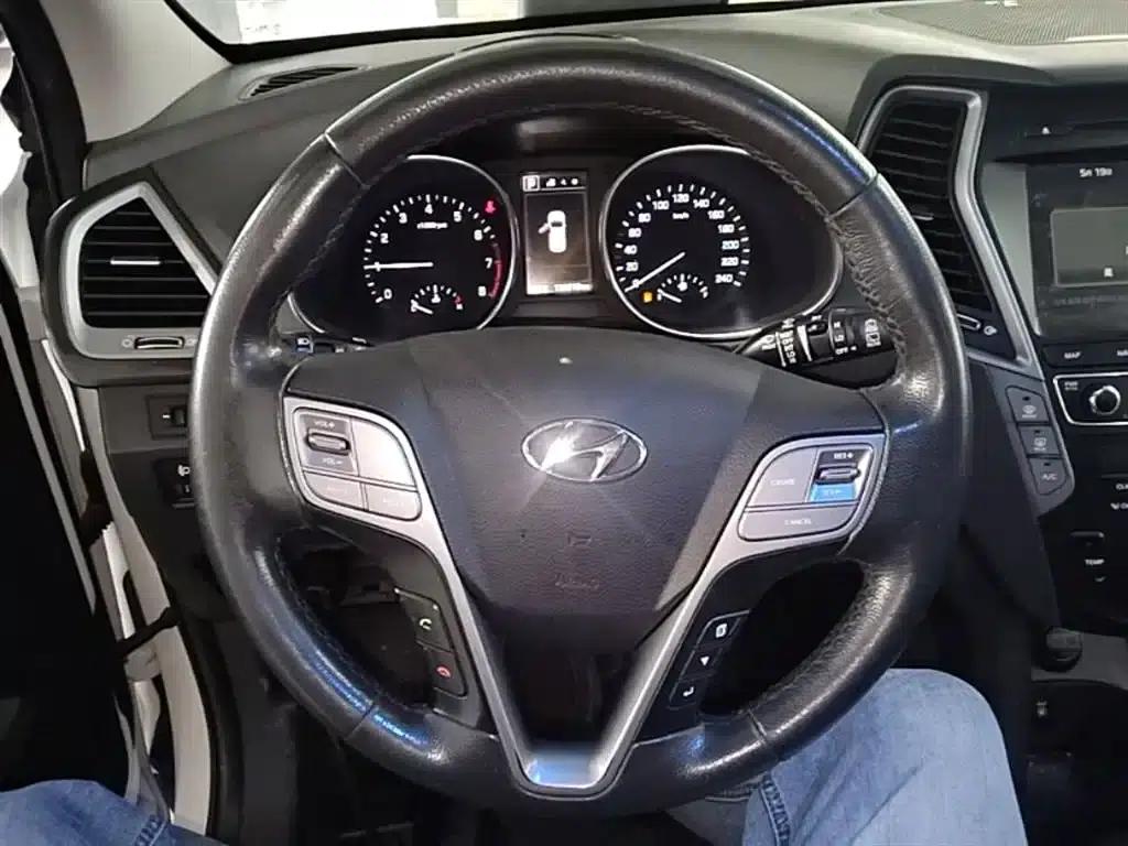 Santa Fe 2017 2.0T Automatic 4WD Intelligent 7-Seater — миниатюра 11