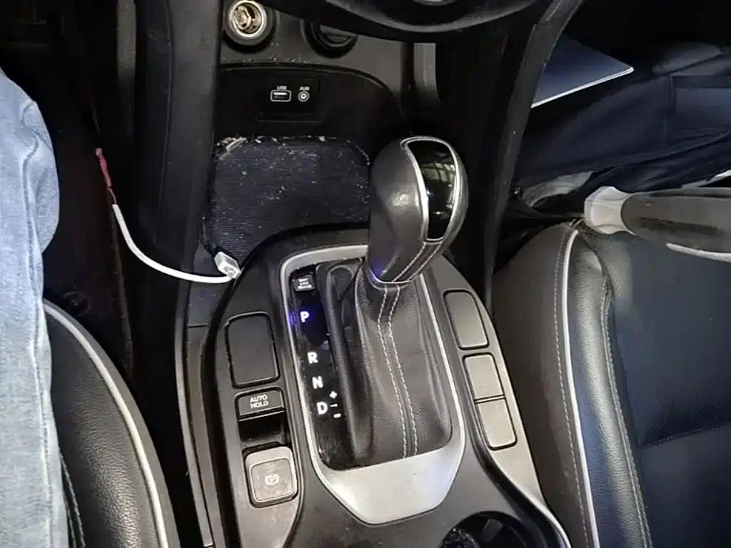 Santa Fe 2017 2.0T Automatic 4WD Intelligent 7-Seater — миниатюра 14