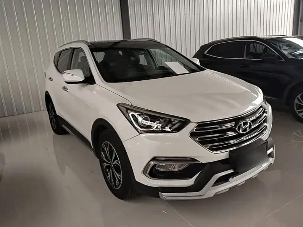Santa Fe 2017 2.0T Automatic 4WD Intelligent 7-Seater — миниатюра 4
