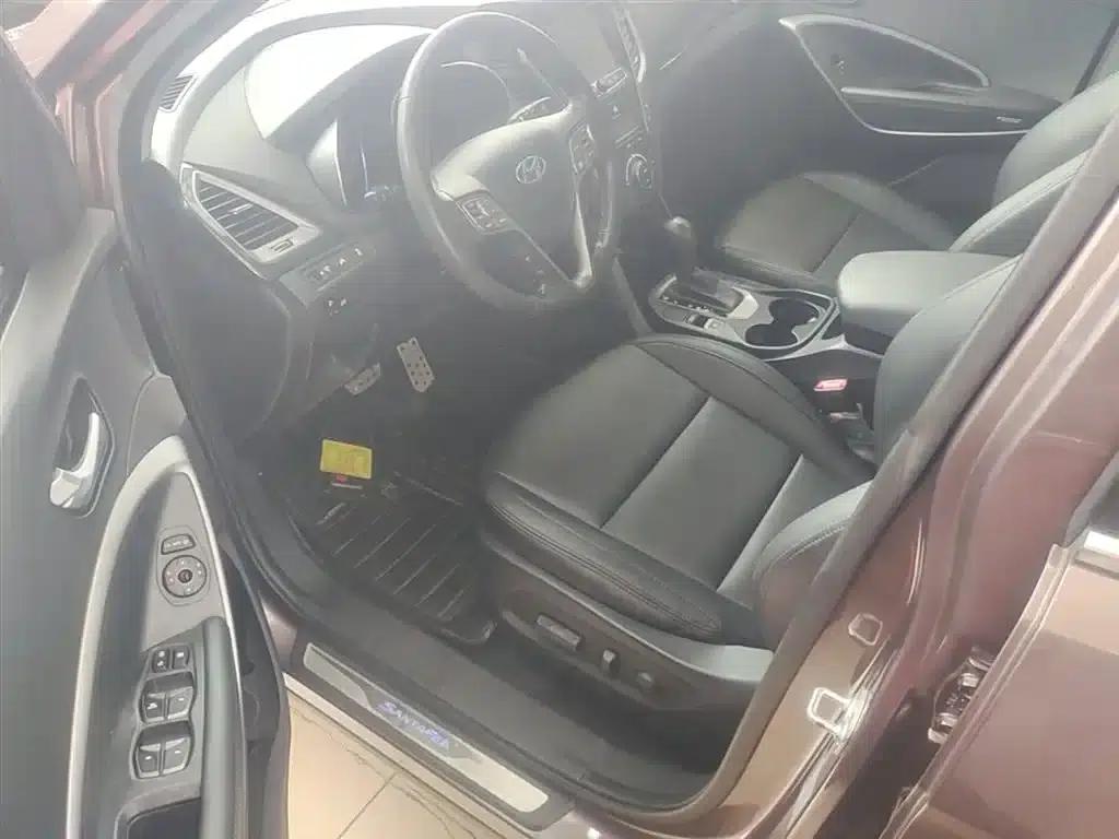 Santa Fe 2013 2.4L Automatic 2WD Smart Edition — миниатюра 16