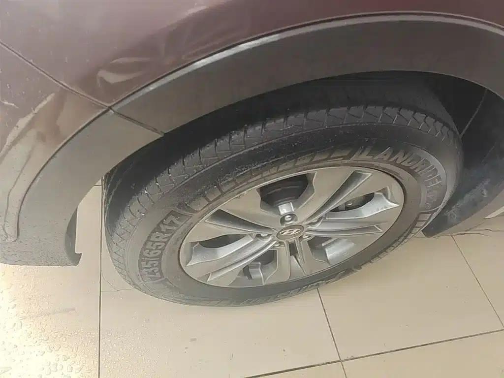 Santa Fe 2013 2.4L Automatic 2WD Smart Edition — миниатюра 23