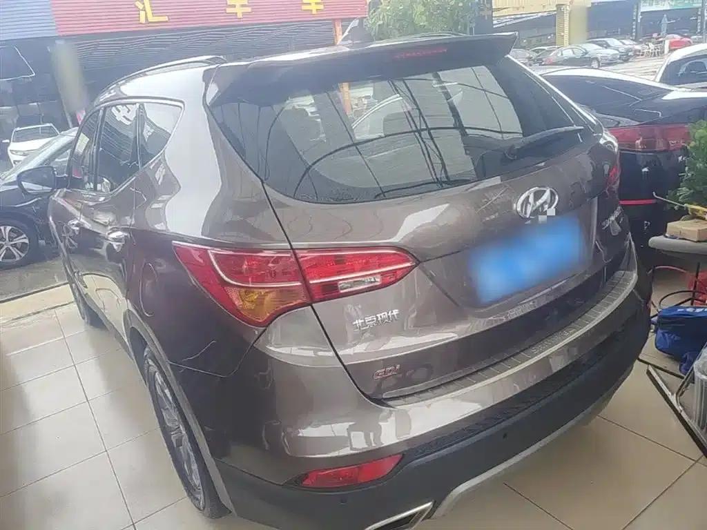 Santa Fe 2013 2.4L Automatic 2WD Smart Edition — миниатюра 5