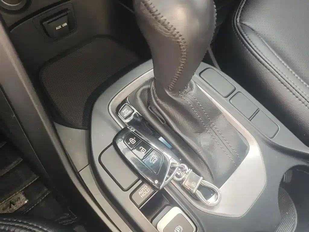 Santa Fe 2013 2.4L Automatic 2WD Smart Edition — миниатюра 9