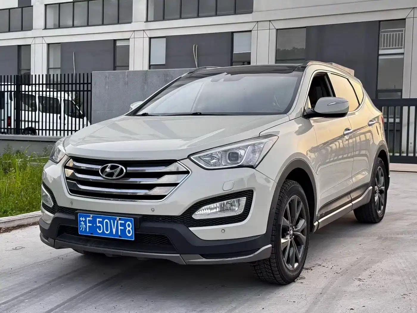 Santa Fe Imported 2013 3.0L 4WD Flagship Edition 7-Seater Euro V — миниатюра 3