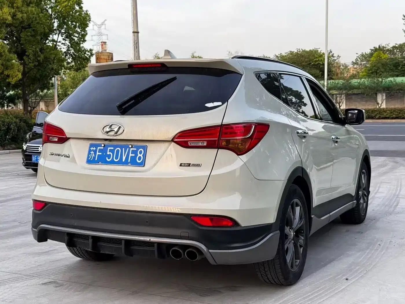 Santa Fe Imported 2013 3.0L 4WD Flagship Edition 7-Seater Euro V — миниатюра 9