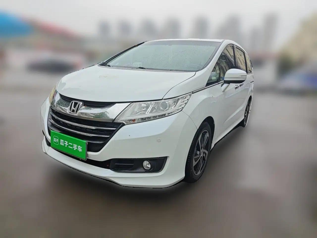 Honda Odyssey 2017 2.4L Luxury Edition — миниатюра 1