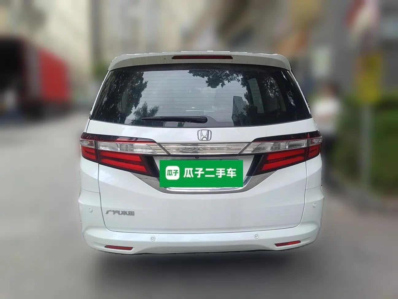 Honda Odyssey 2017 2.4L Luxury Edition — миниатюра 5