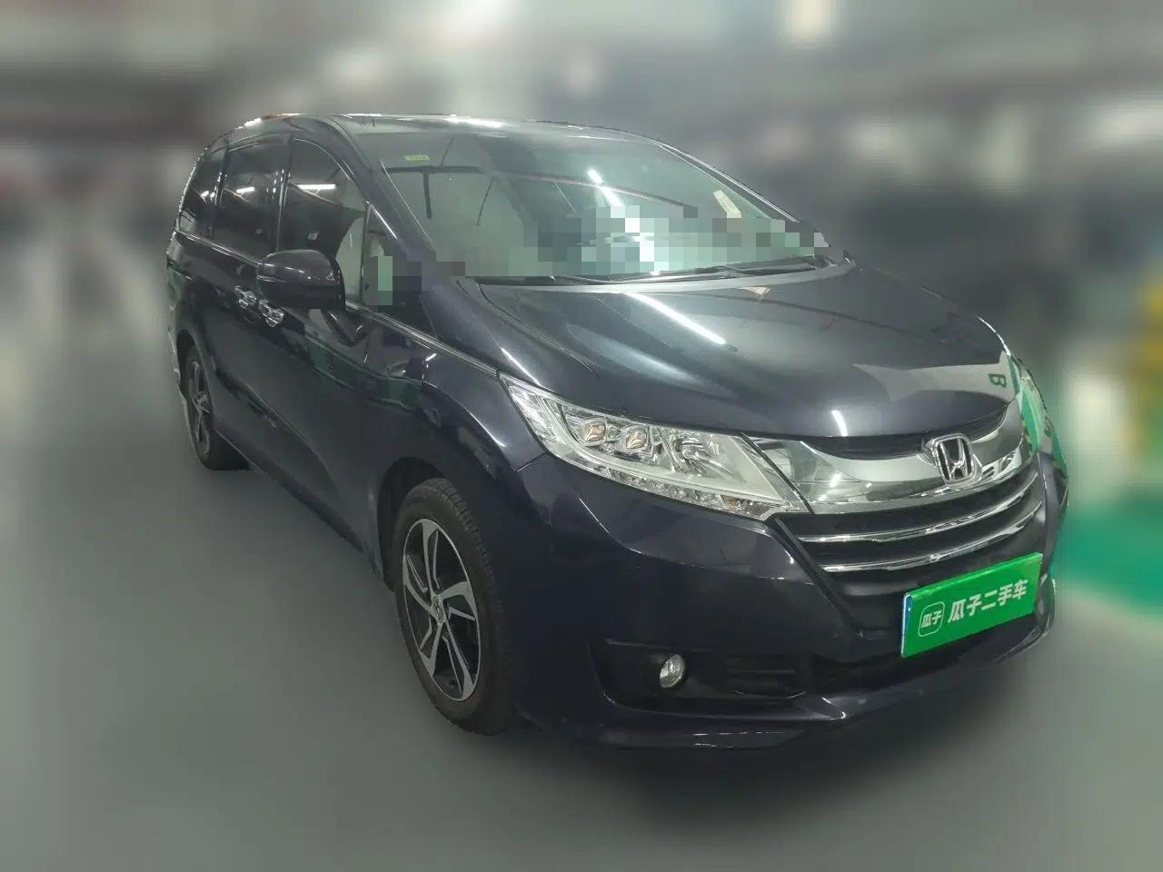 Honda Odyssey 2015 2.4L Smart Edition — миниатюра 3