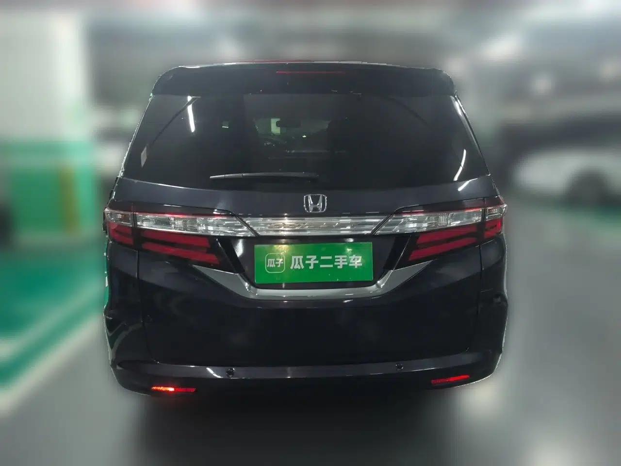 Honda Odyssey 2015 2.4L Smart Edition — миниатюра 5