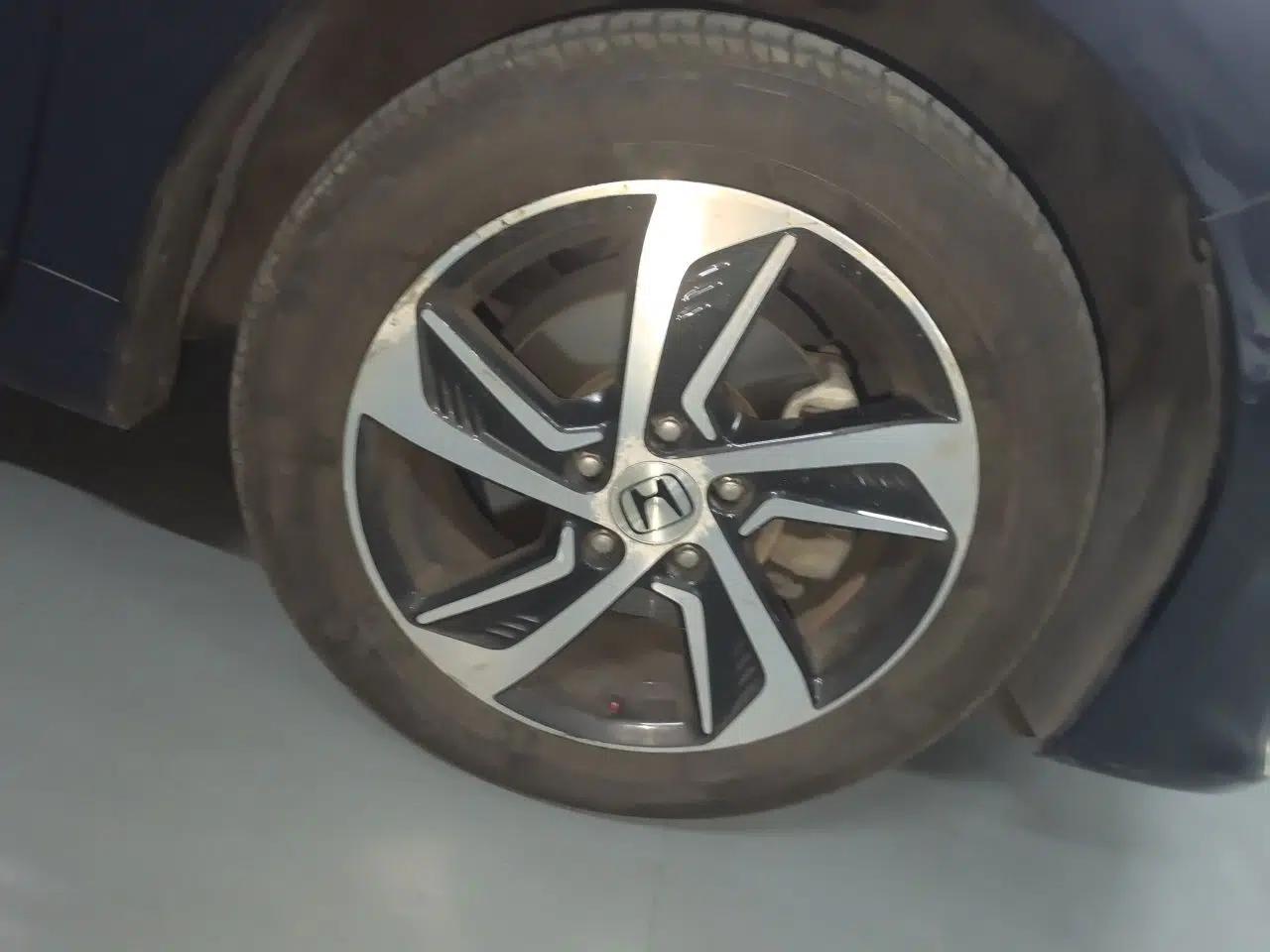 Honda Odyssey 2015 2.4L Smart Edition — миниатюра 8