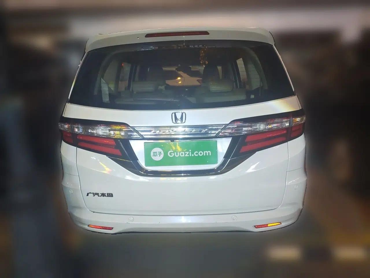 Honda Odyssey 2017 2.4L Luxury Edition — миниатюра 5