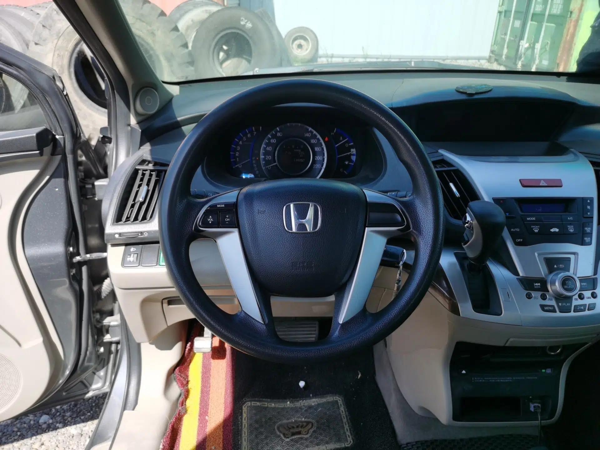 Honda Odyssey 2011 Jingxiu 2.4L Comfort Version — миниатюра 11