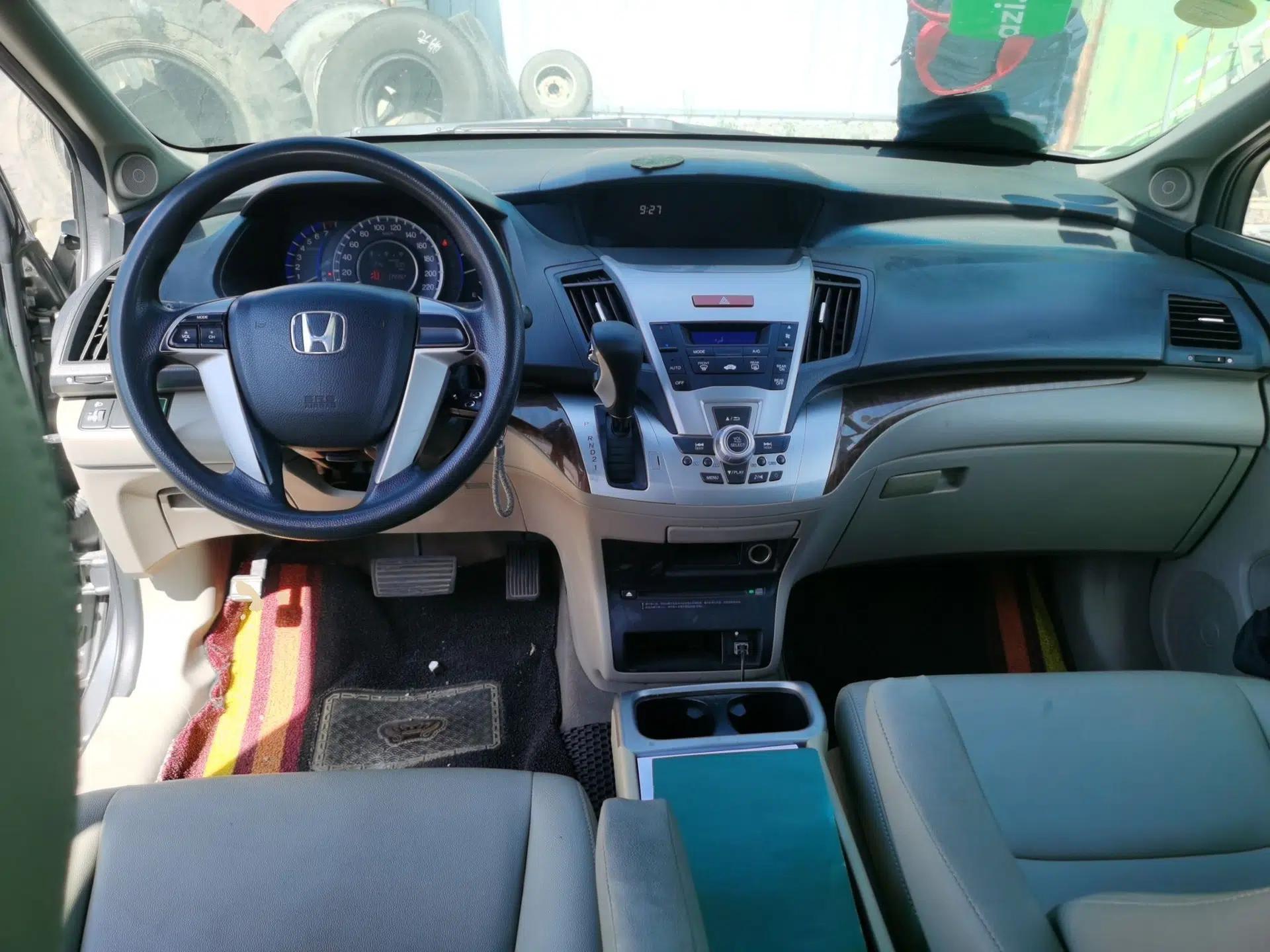 Honda Odyssey 2011 Jingxiu 2.4L Comfort Version — миниатюра 10