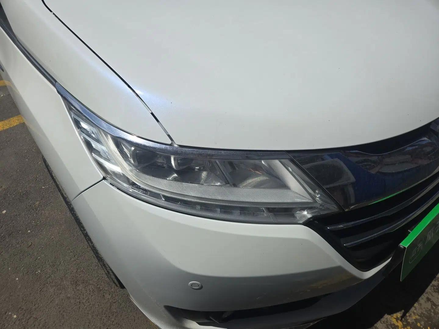 Honda Odyssey 2015 Revised Version 2.4L Supreme Edition — миниатюра 7