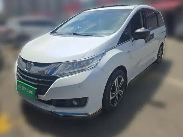 Honda Odyssey 2015 Revised Version 2.4L Supreme Edition