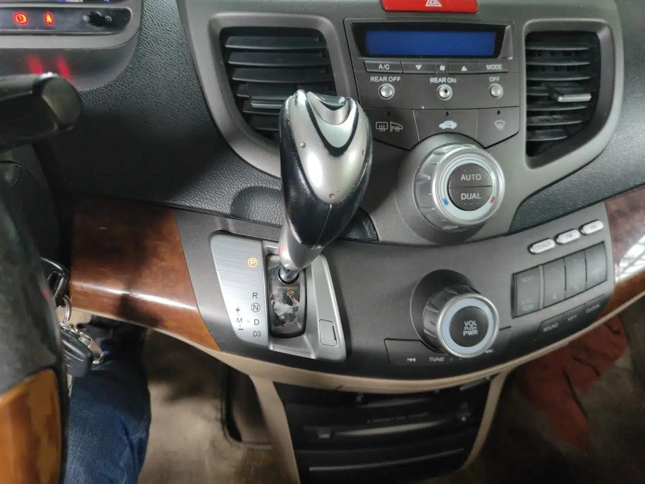 Honda Odyssey 2005 2.4L Comfort Edition — миниатюра 15