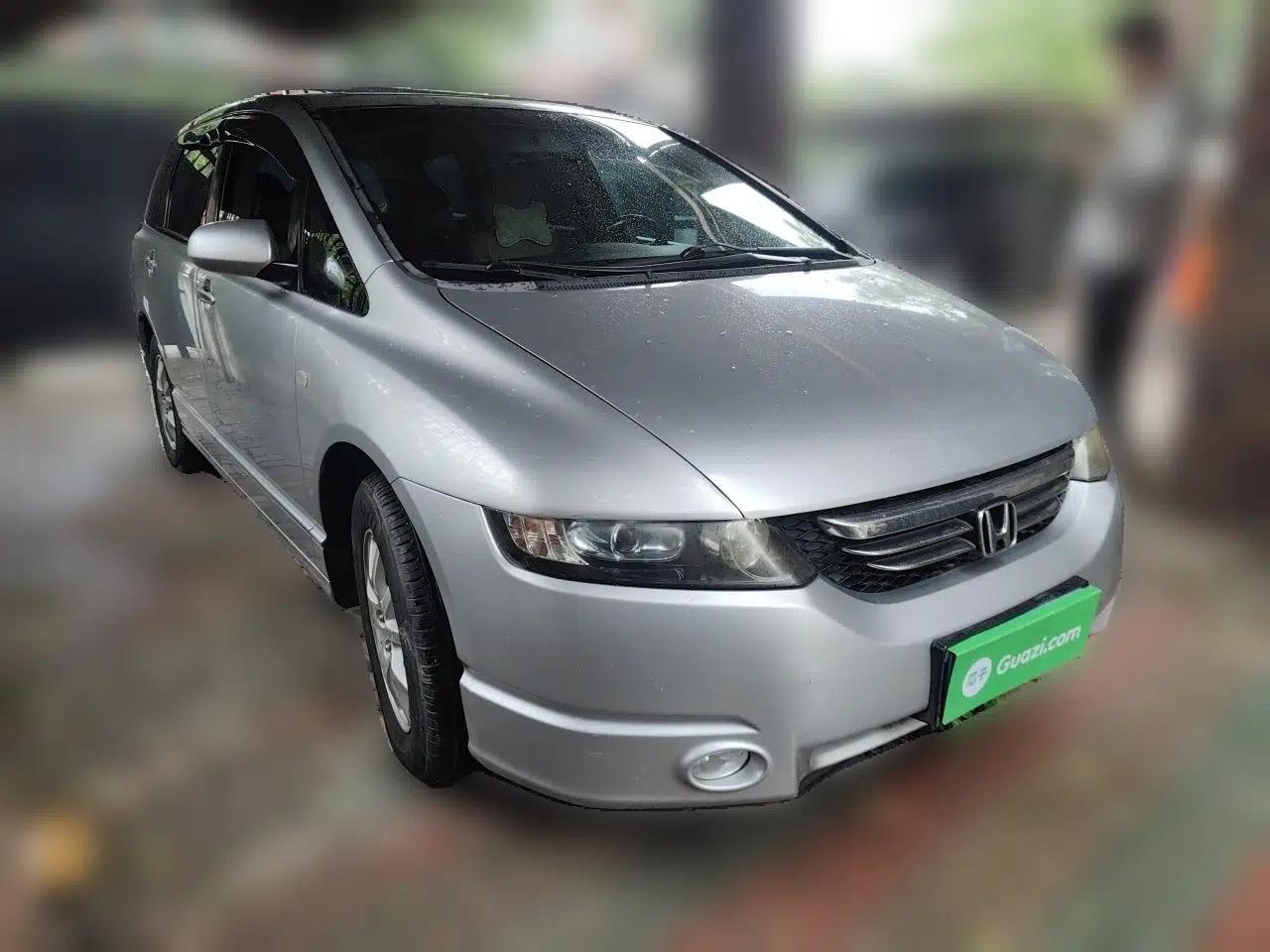 Honda Odyssey 2005 2.4L Comfort Edition — миниатюра 3