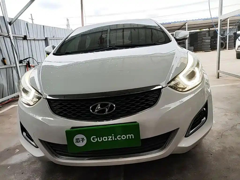 Hyundai Elantra 2016 1.6L Automatic Premium Edition — миниатюра 3