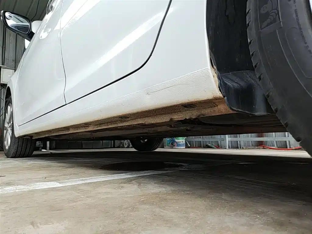 Hyundai Elantra 2016 1.6L Automatic Premium Edition — миниатюра 22
