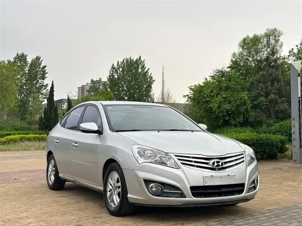Hyundai Elantra 2011 1.6L Automatic Deluxe — миниатюра 3