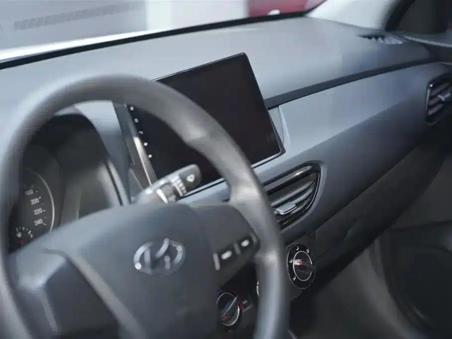 Hyundai Elantra 2020 1.6L Automatic GL Edition — миниатюра 15