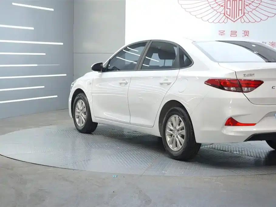 Hyundai Elantra 2020 1.6L Automatic GL Edition — миниатюра 6
