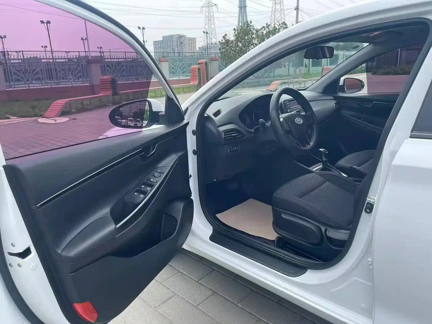 Hyundai Elantra 2020 1.6L Automatic GL Edition — миниатюра 11