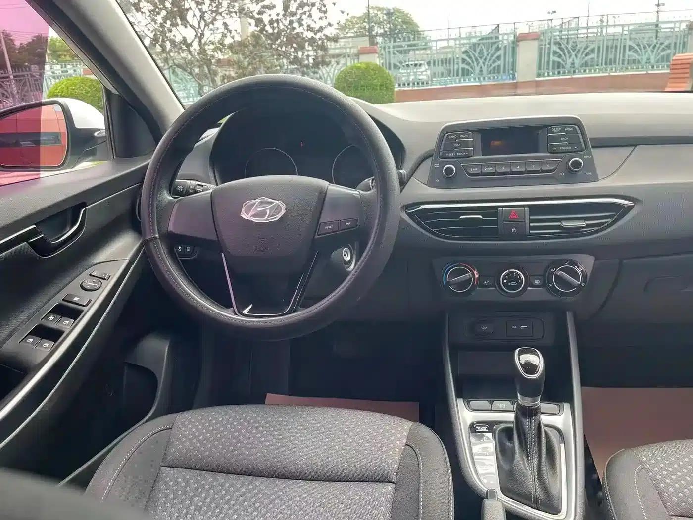 Hyundai Elantra 2020 1.6L Automatic GL Edition — миниатюра 17