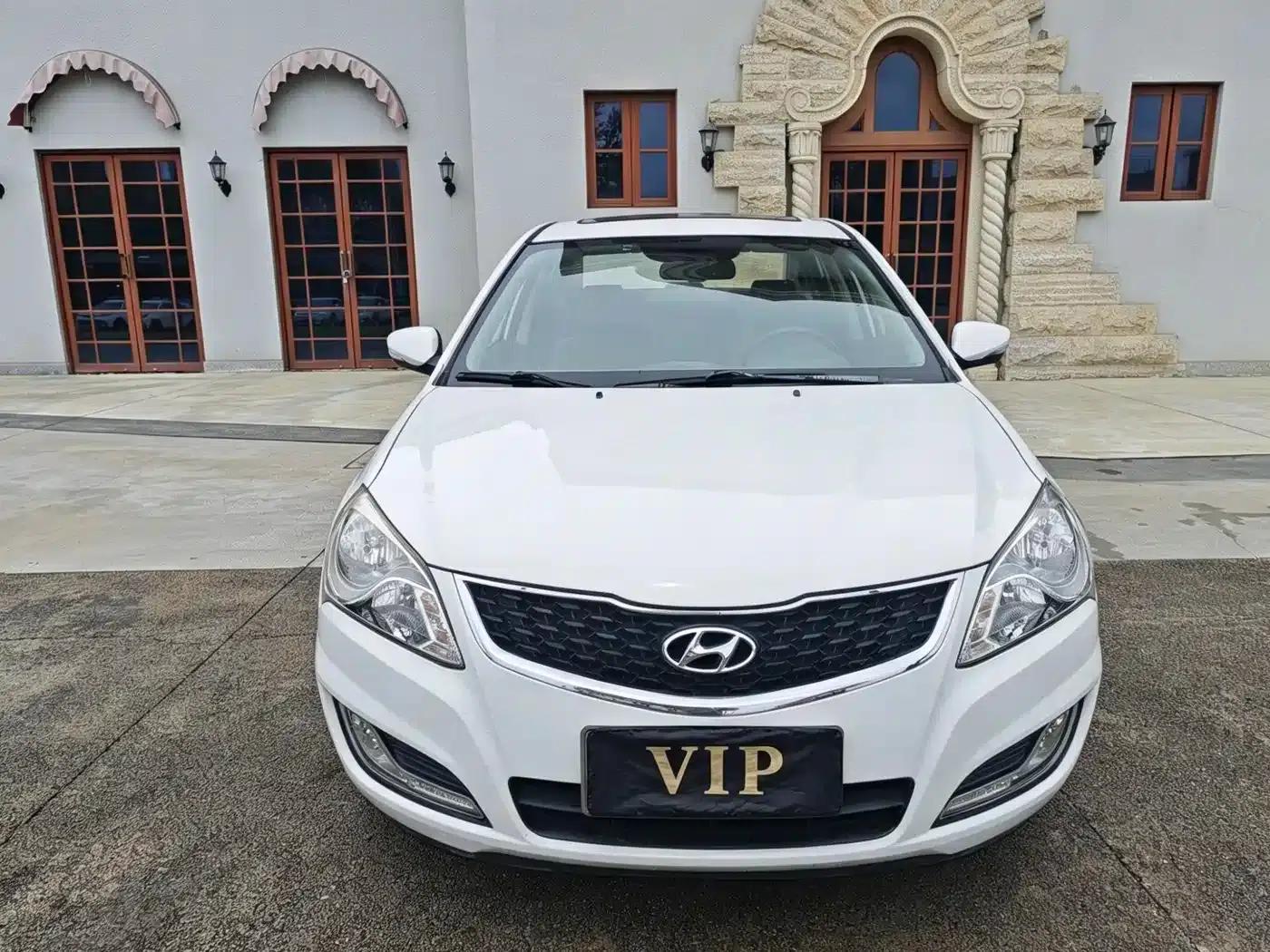 Hyundai Elantra 2015 1.6L Automatic Deluxe — миниатюра 2