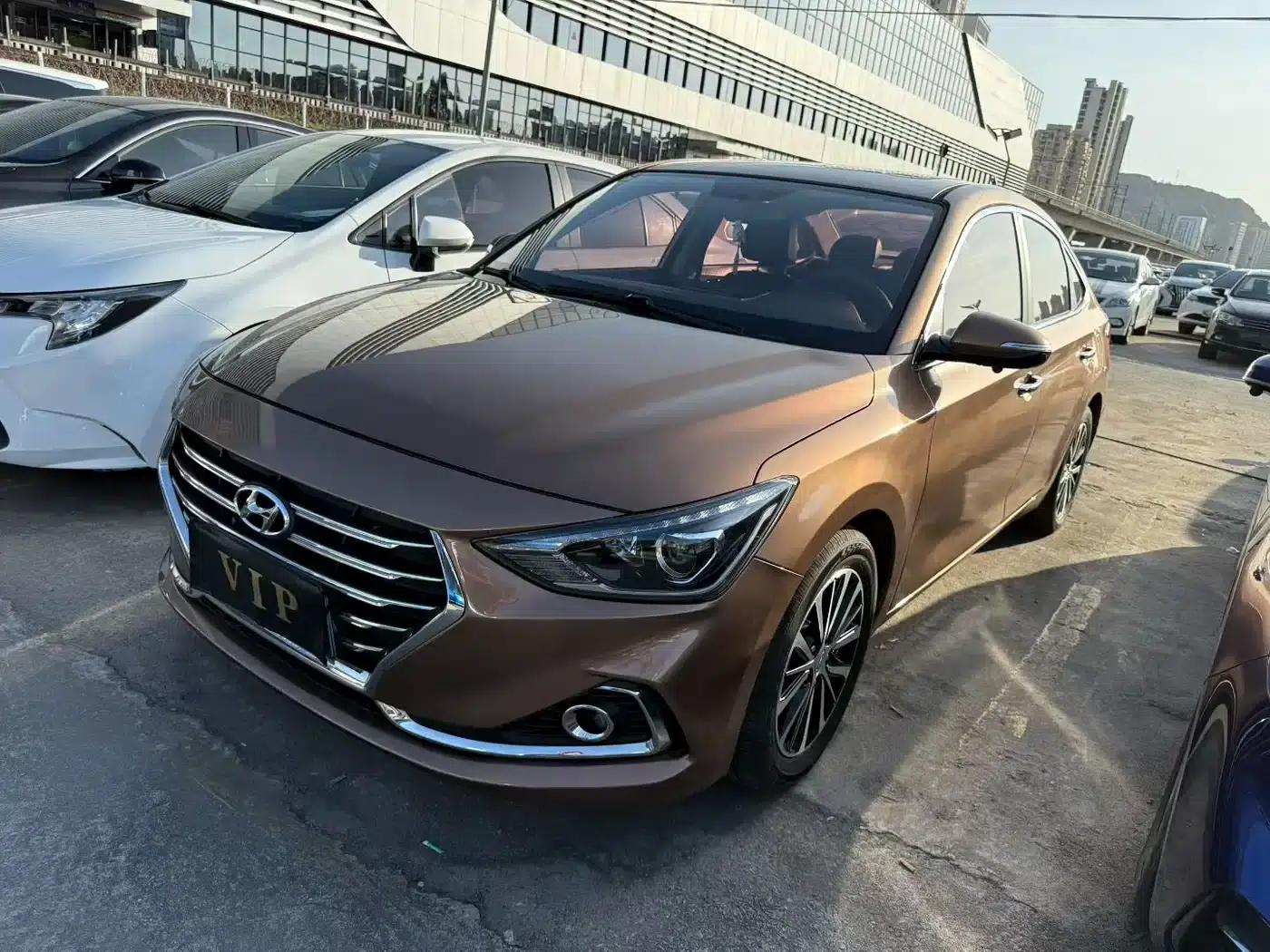 Hyundai Elantra 2017 1.6L Automatic Joyful Edition DLX — миниатюра 1