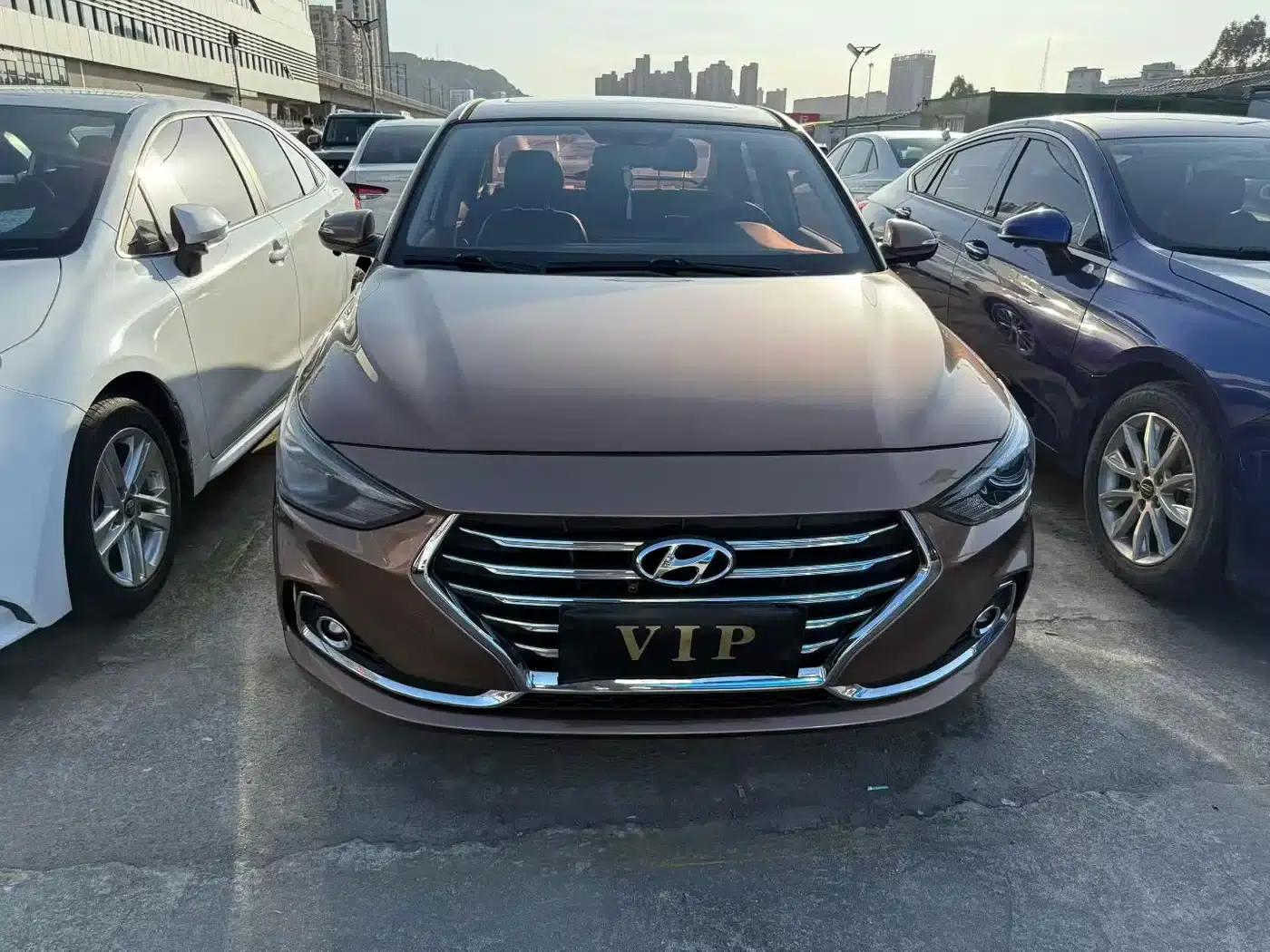 Hyundai Elantra 2017 1.6L Automatic Joyful Edition DLX — миниатюра 2