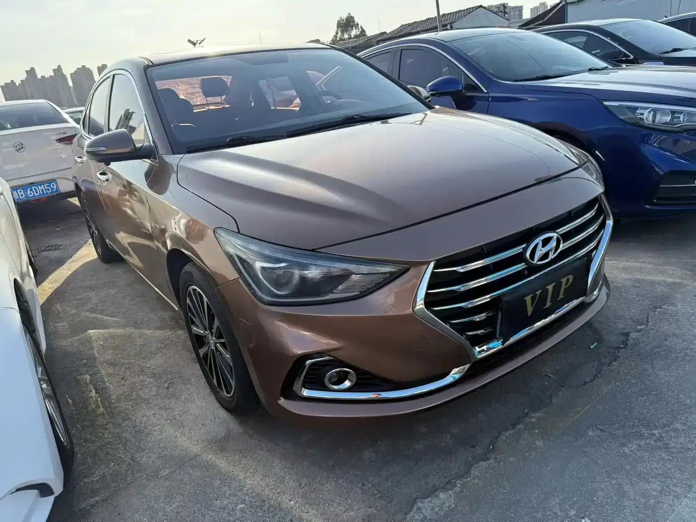 Hyundai Elantra 2017 1.6L Automatic Joyful Edition DLX — миниатюра 3