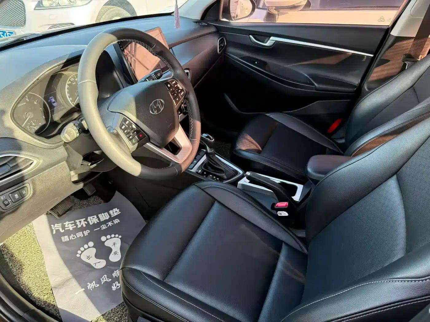 Hyundai Elantra 2017 1.6L Automatic Joyful Edition DLX — миниатюра 4